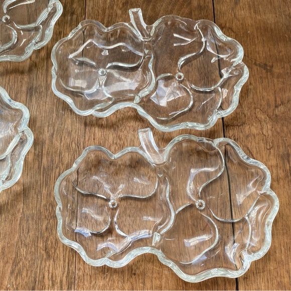 4 Vintage Pansy Snack Candy Divided Dishes Trinket Tray Stackable Glass - Picture 10 of 11